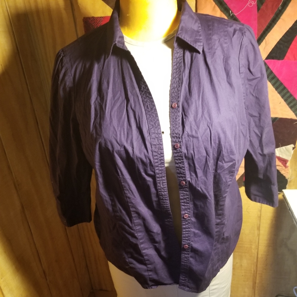 St John's bay button up shirt with cute details